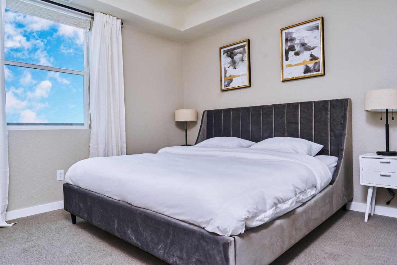 Luxurious 2 King Bedrooms City, & Corner Lake View Sparks Dış mekan fotoğraf